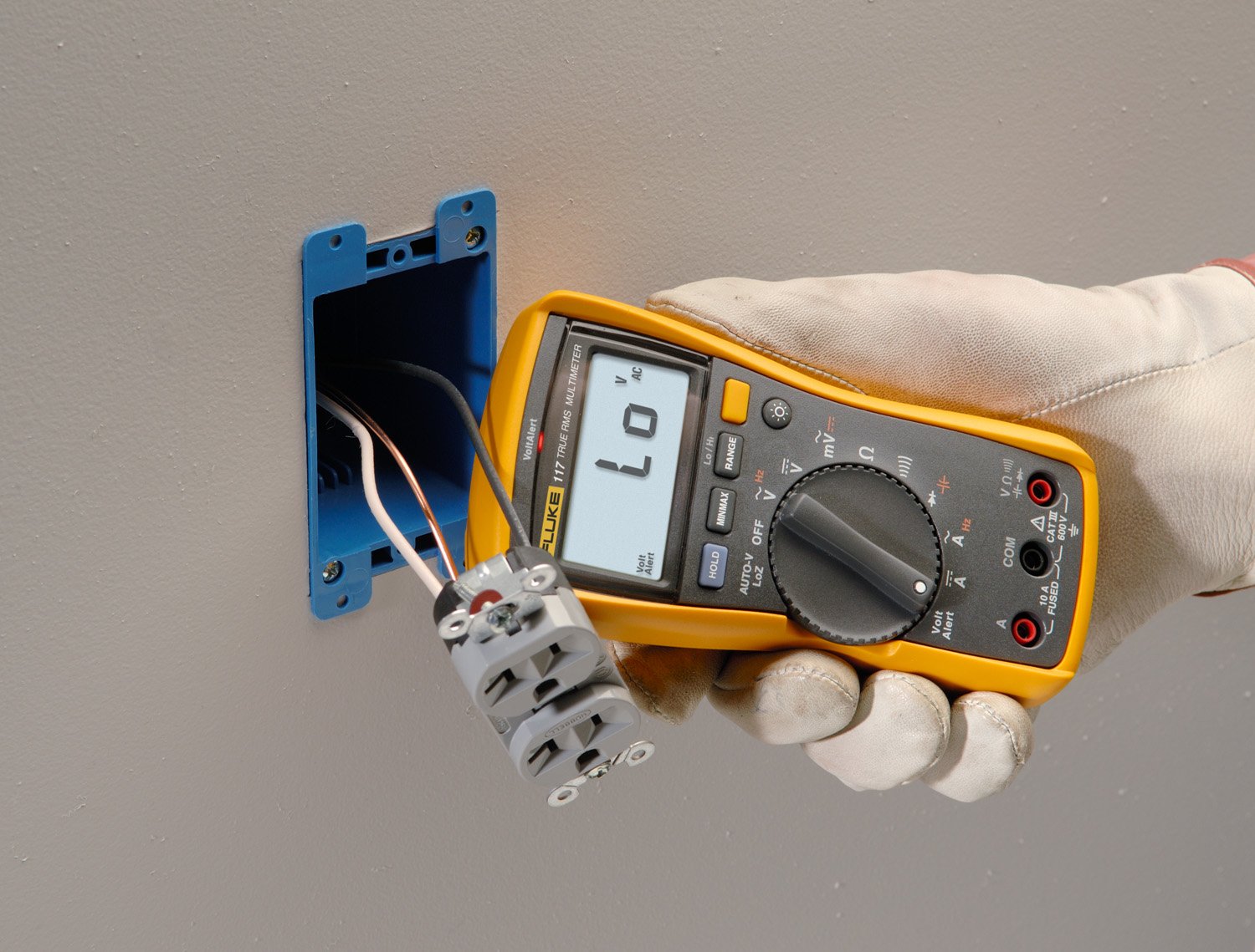 Fluke 117 Electrician's Multimeter with Non-Contact Voltage