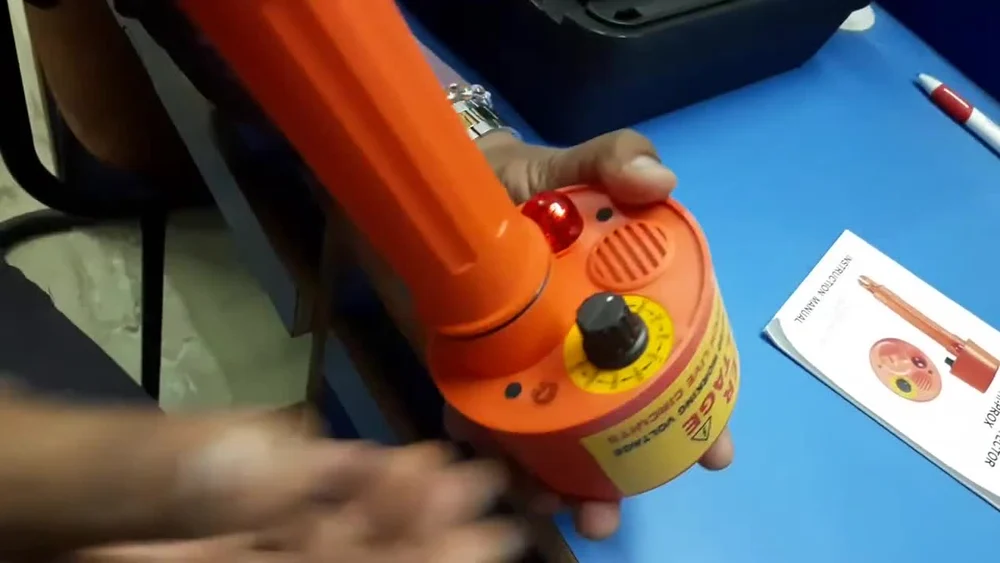 Kusum Meco -KM-CVD-11KV-Contact High Voltage Detector 11KV