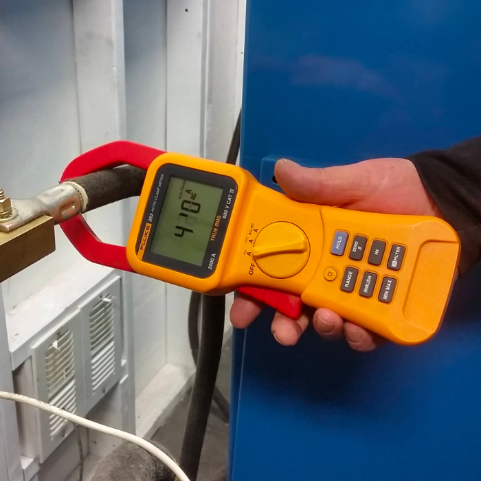 Fluke 353 True RMS 2000 A Clamp Meter