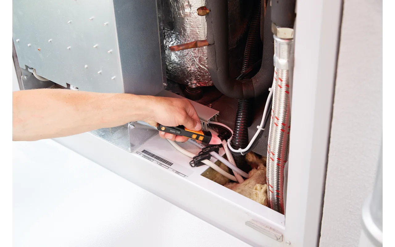 Testo 745 Non-Contact Voltage Tester